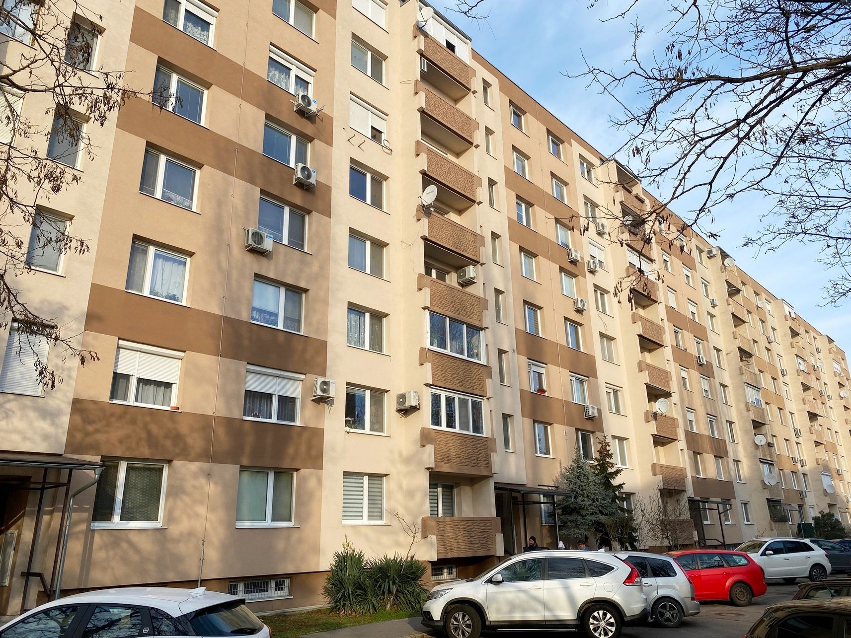 NA PREDAJ 3 IZBOVÝ BYT V TESNEJ BLÍZKOSTI CENTRA MESTA, KOMÁRNO