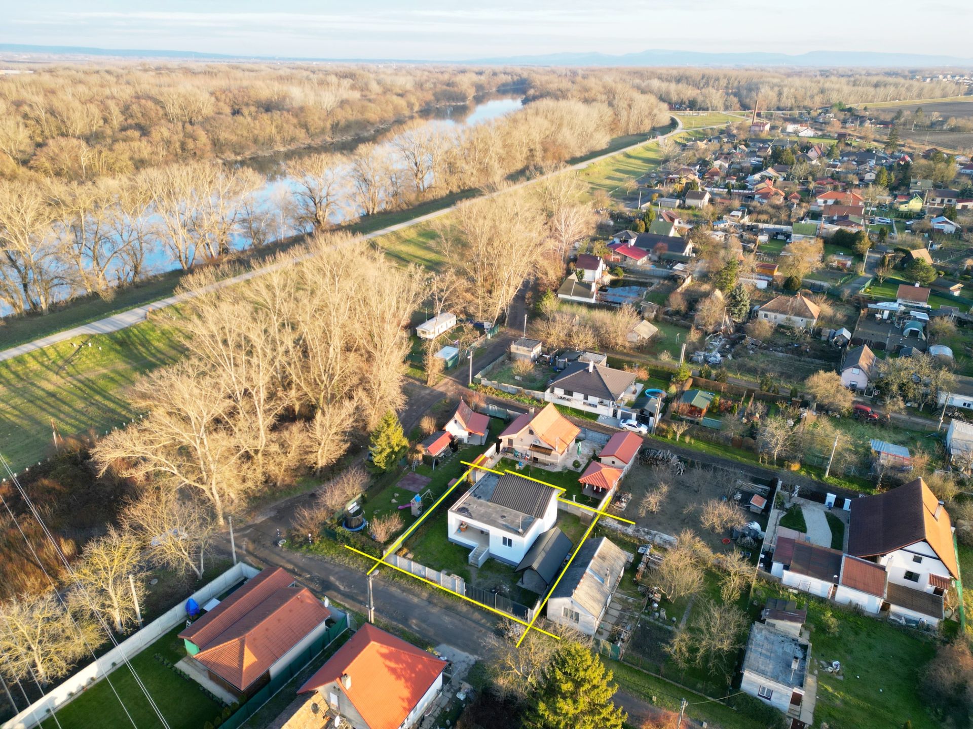 NA PREDAJ 3 IZBOVÝ RODINNÝ DOM, NOVOSTAVBA, V LONE PRÍRODY, NOVÁ OSADA, KOMÁRNO