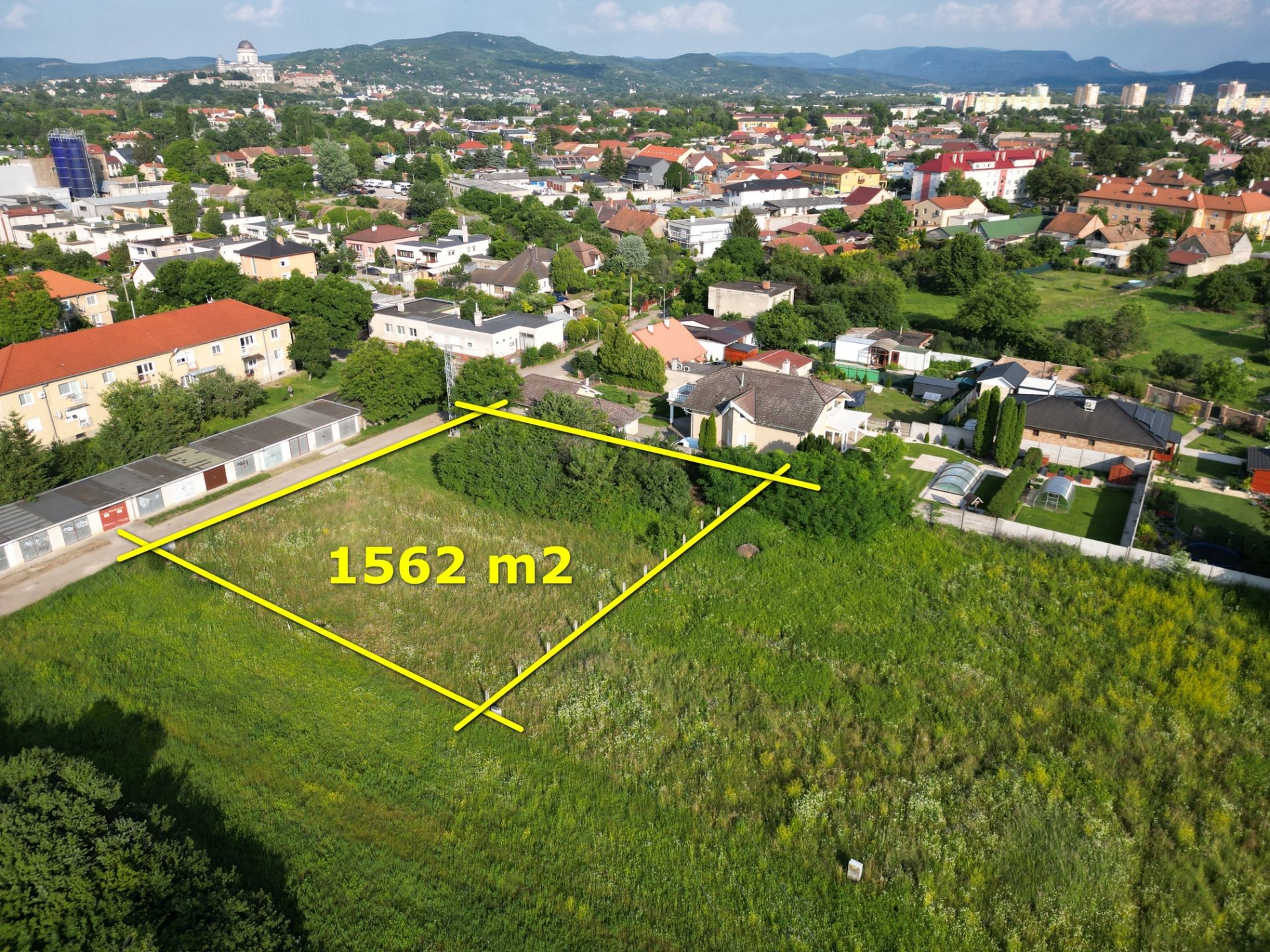 STAVEBNÝ POZEMOK, ŠTÚROVO