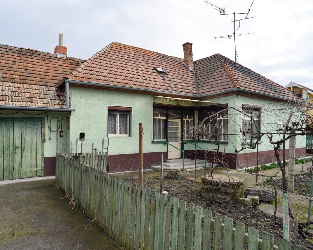 PREDAJ RODINNÉHO DOMU V SOKOLCIACH, OKR. KOMÁRNO